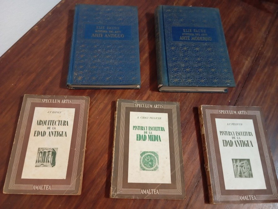 Lote anterior: 5 libros de arte antiguos y modernos