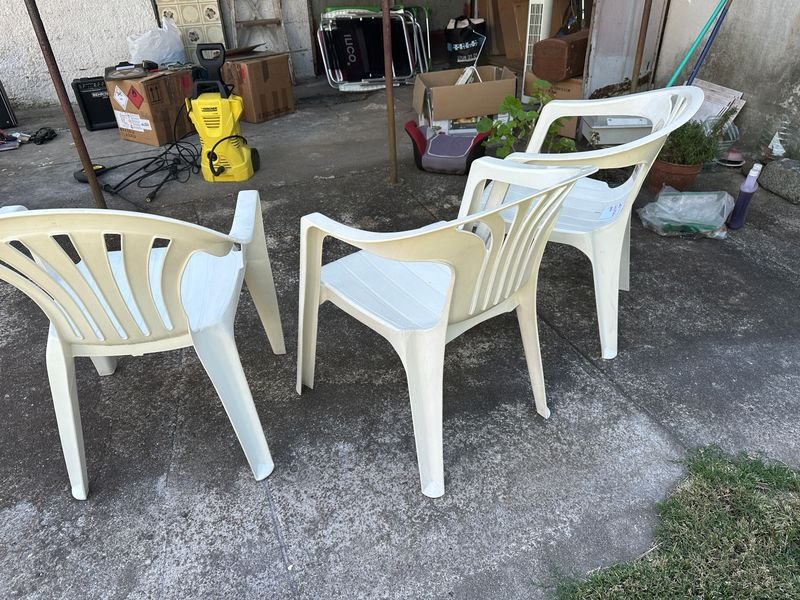 Sillas de plástico para venta en buen estado - imagen 2