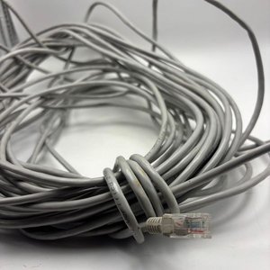 Lote siguiente: Cable de Red Ethernet Cat 5e Gris Enrollado