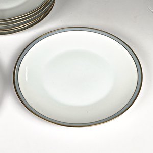 Ocho Platos de Porcelana Rosenthal con Borde Azul y Dorado - imagen 3