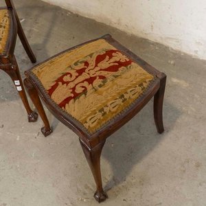 Juego de Silla y Banqueta Estilo Reina Ana Tapizados - imagen 3