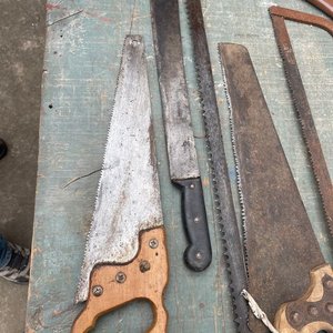 Lote de Sierras, Machete y Serruchos Antiguos - imagen 2
