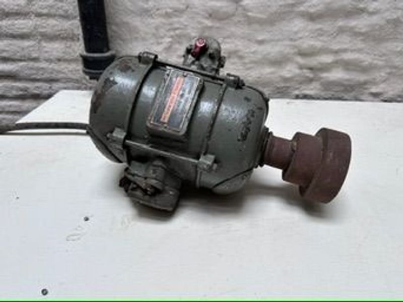 Item 878546 - Image 1