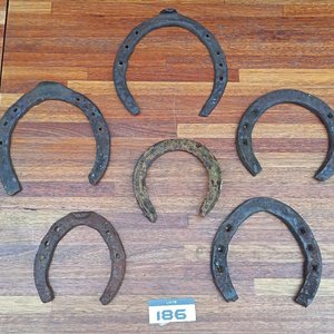Lote anterior: Seis Herraduras Antiguas de Hierro para Colección o Decoración