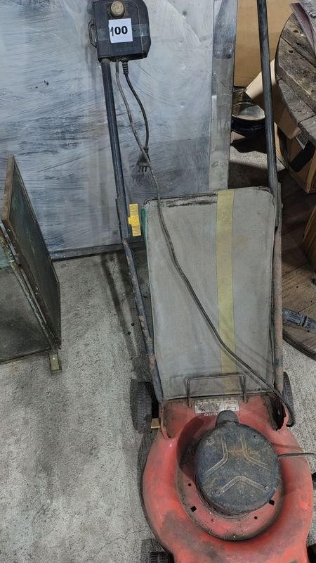 Lote siguiente: Maquinaria de Corte de Césped Eléctrica - Sin Uso