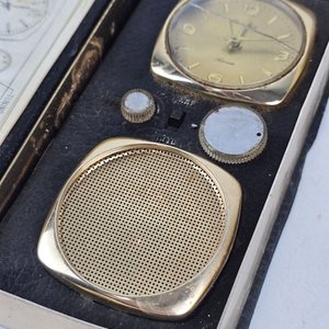 Radio Reloj Portátil Vintage "Radio Nikkoh" Japonés - imagen 3