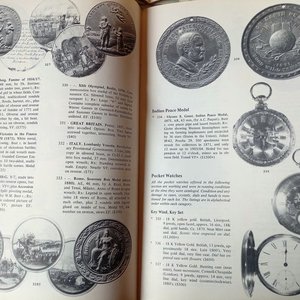 8 Catálogos de Subastas Numismáticas Americanas LEPCZYK - Precios de Referencia Años 80 - imagen 5