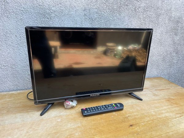 Televisor Pantalla Plana Panavox de 32 Pulgadas con Control Remoto - imagen 1