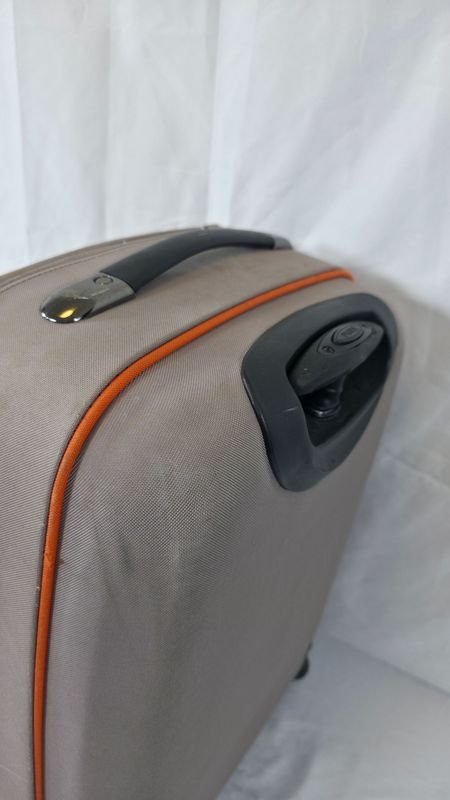 Item 880995 - Image 1