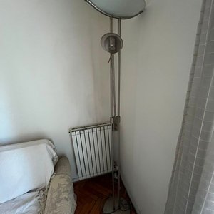 Lote siguiente: Lámpara de Pie Moderna Metal y Vidrio