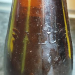 Dos Botellas Antiguas de Cerveza Salus Uruguay - imagen 3