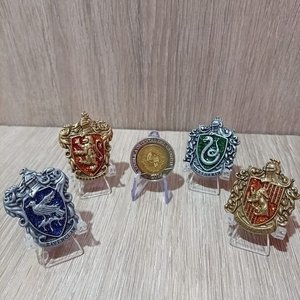 Lote anterior: Lote de 4 Broches Metálicos Esmaltados Escuelas Hogwarts Harry Potter