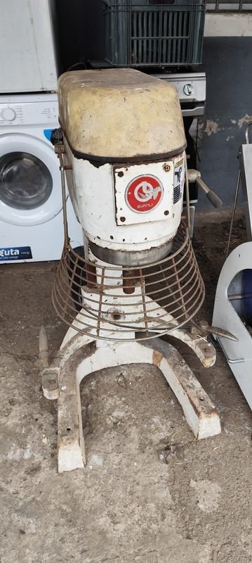 Amasadora Industrial QUANLI 40 DM con Tacho