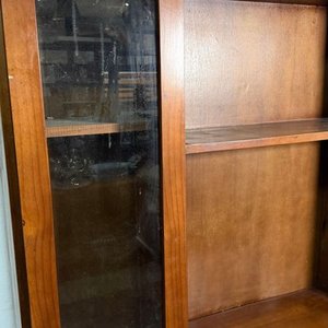 Aparador Moderno de Madera con Puertas y Estantes - imagen 6