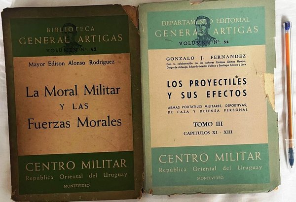 Lote de 2 Libros Militares de la Colección General Berisso: Moral Militar y Proyectiles