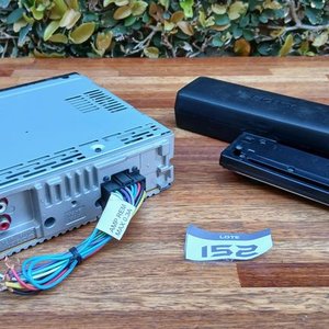 Autoestéreo Sony CDX-GT270S 1 DIN con Carátula Desmontable y Estuche - imagen 3