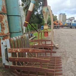 Lote anterior: Cargador Frontal Tipo Pala para Maquinaria Agrícola