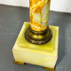 Pedestal de Onix y Bronce con Base y Mesa Cuadrangular - imagen 4