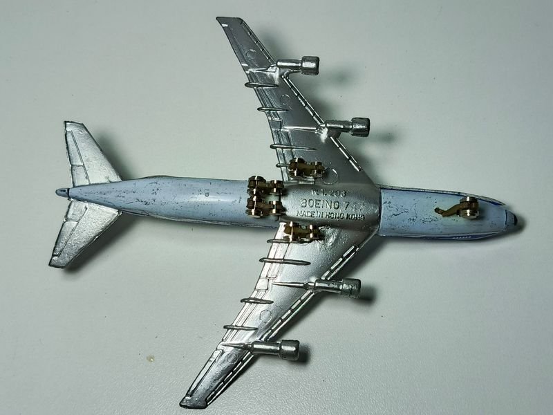 Avión de juguete vintage metálico TINTOYS Boeing 747 a escala - imagen 4