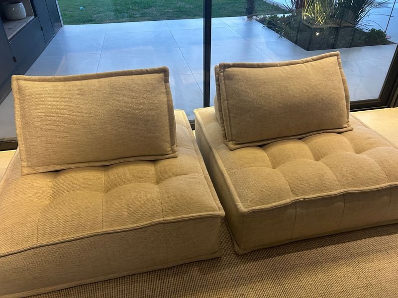 Sofá Modular de Tela Beige - Dos Módulos 1x1 Metro
