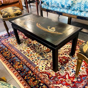 Lote de Muebles y Decoración Oriental: Mesa, Sillas y Alfombras - imagen 3