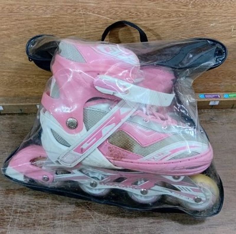 Par de Patines en Línea Rosados Talla Ajustable