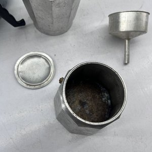 Cafetera Italiana Antigua de Aluminio para Café - imagen 5