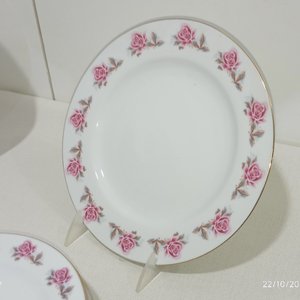 Conjunto de 13 Platos de Cerámica Decorada con Flores - Industria China - imagen 6