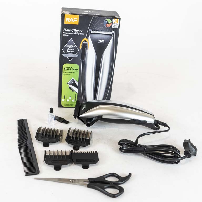 Maquina de cortar pelo (no se probó se vende a la vista)