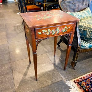 Lote anterior: Mesa Auxiliar Antigua con Decoración Floral Pintada