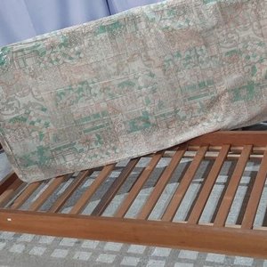 Cama de Madera Desarmable con Colchón Fino de Espuma - imagen 2
