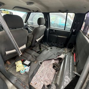 Camioneta Chevrolet S10 4x4 Gris - imagen 9