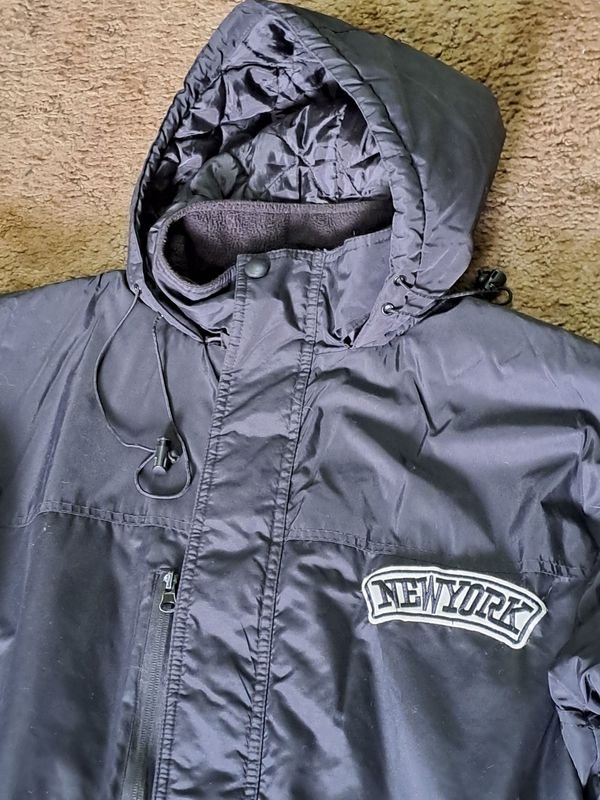 Campera de abrigo en muy buenas condiciones - imagen 2
