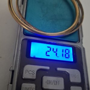 Lote anterior: Dos Esclavas Enchapadas Doradas