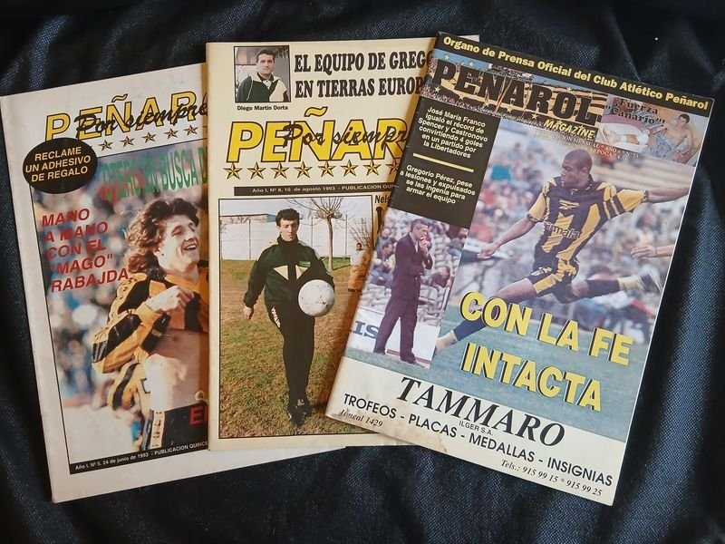 Lote de Revistas de Peñarol: Peñarol Siempre y Peñarol Magazine (Años 90)