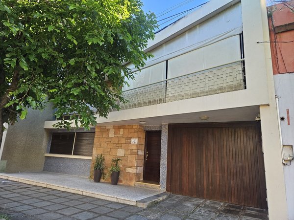 Item pieza-1fff2423 - Image 0