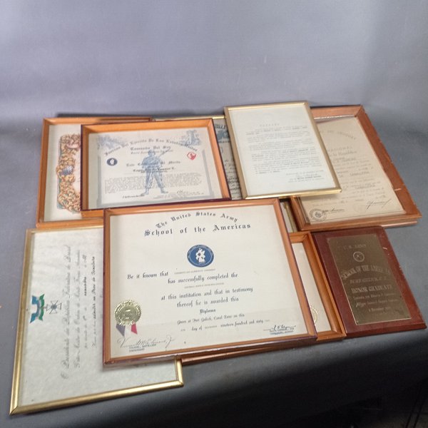 Lote de 9 Diplomas y Reconocimientos Militares - imagen 1