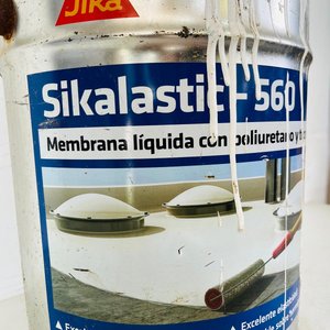Tarro de Membrana Líquida Sika Sikalastic-560, 20 Kg - imagen 2