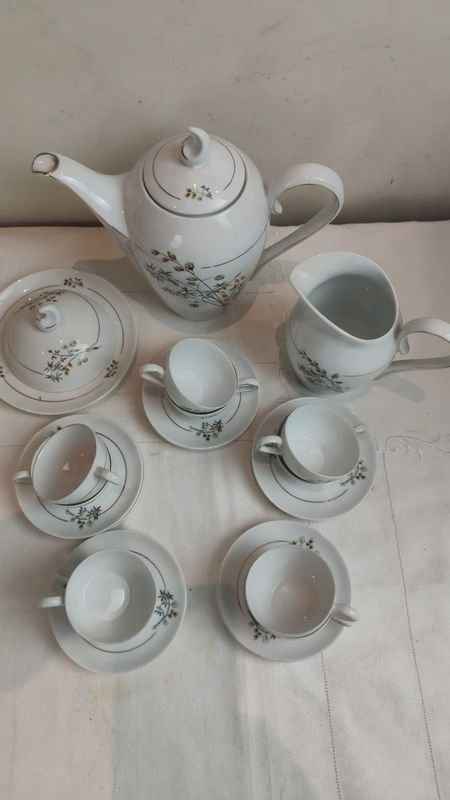 Juego de café y servicio en porcelana SCHIMIDT - Set de té blanco con diseño floral - imagen 2