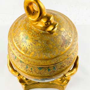 Potiche orietal en porcelana, tirante de animal mitológico de 42 cm - imagen 2