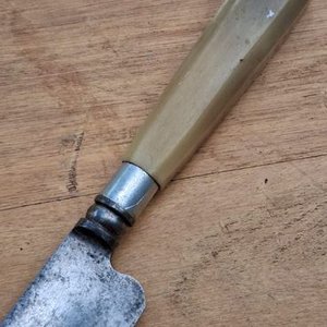 Cuchillo de colección Guazubirá antiguo con cuño, mango de asta - imagen 3