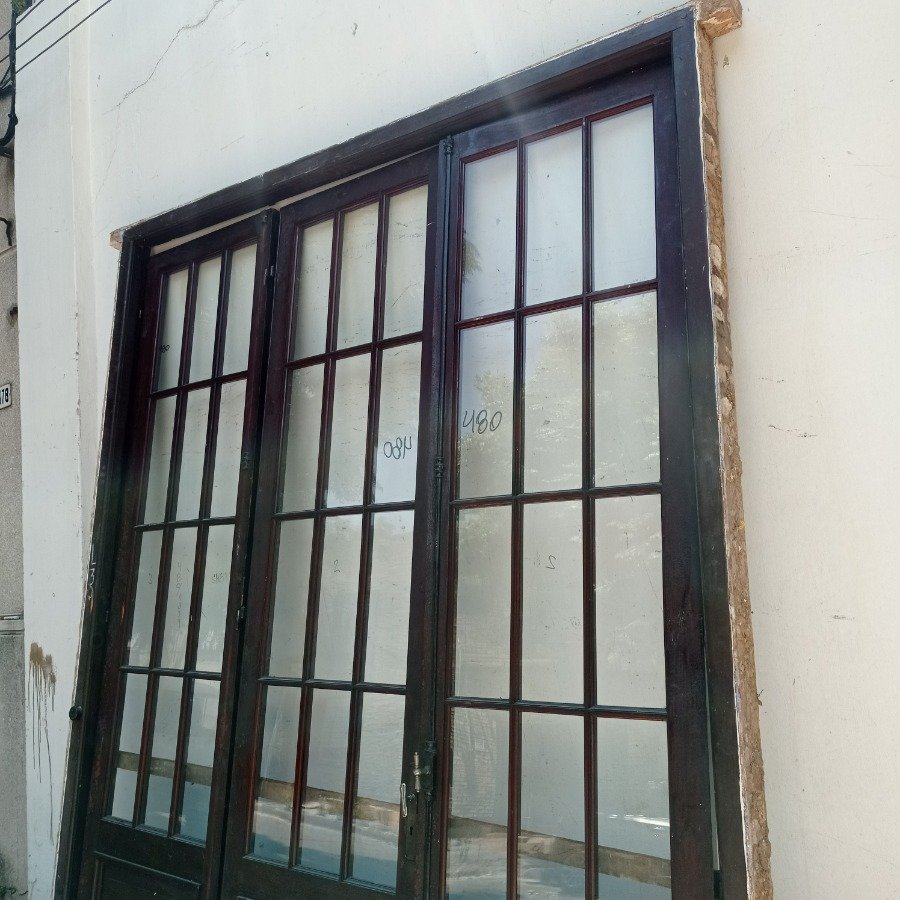 Item 16698 - Image 4