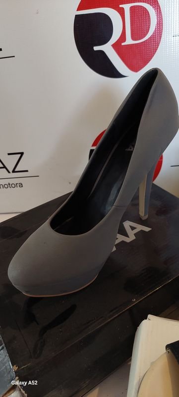 Calzado de tacón alto para mujer - imagen 3