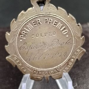 Medalla "Primer Premio" Solfeo "Santa Cecilia" Montevideo Abril 2-1914 - imagen 3