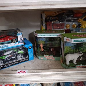 Lote anterior: Lote de Juguetes Varios: Oso, Autitos y Herramientas