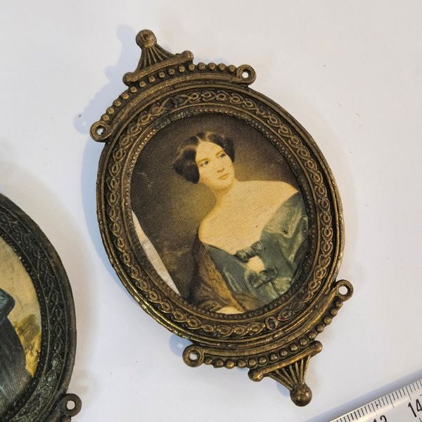 Par de portaretratos antiguos italianos en tela - imagen 2