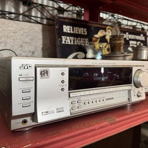 Sintoamplificador jvc prende y funciona - imagen 3