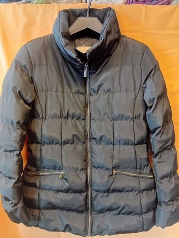 Campera marca RUSTY THE IN PROGRESS según grifa talle M