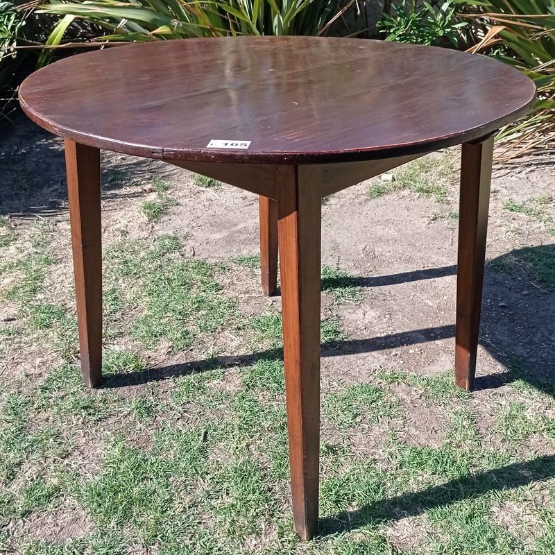 Mesa circular en madera de excelente calidad - imagen 2