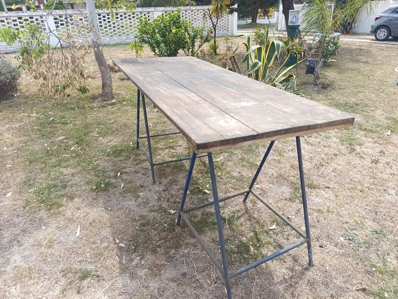 MESA DE TRABAJO EN MADERA Y METAL - imagen 4